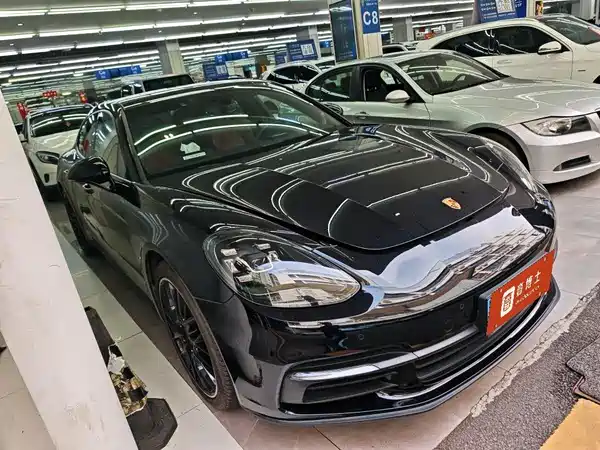 Porsche Panamera 2020