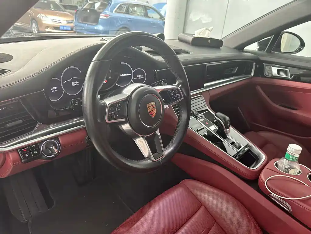 Porsche Panamera 2020 — фото 10