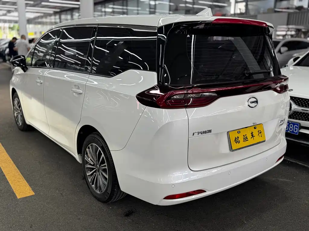 GAC Trumpchi M6 2020 — фото 4