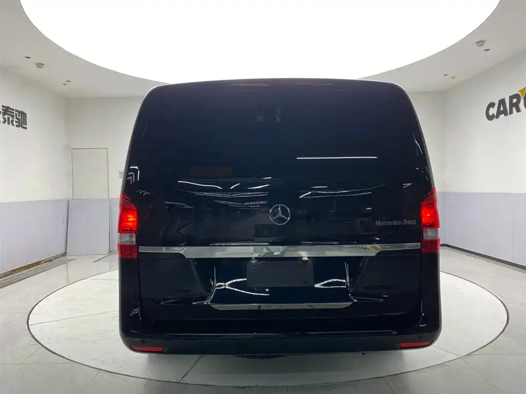 Mercedes-Benz Vito 2024