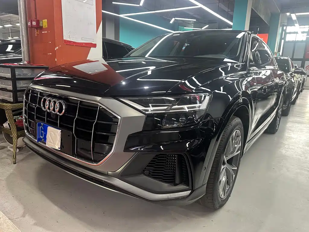 Audi Q8 2020