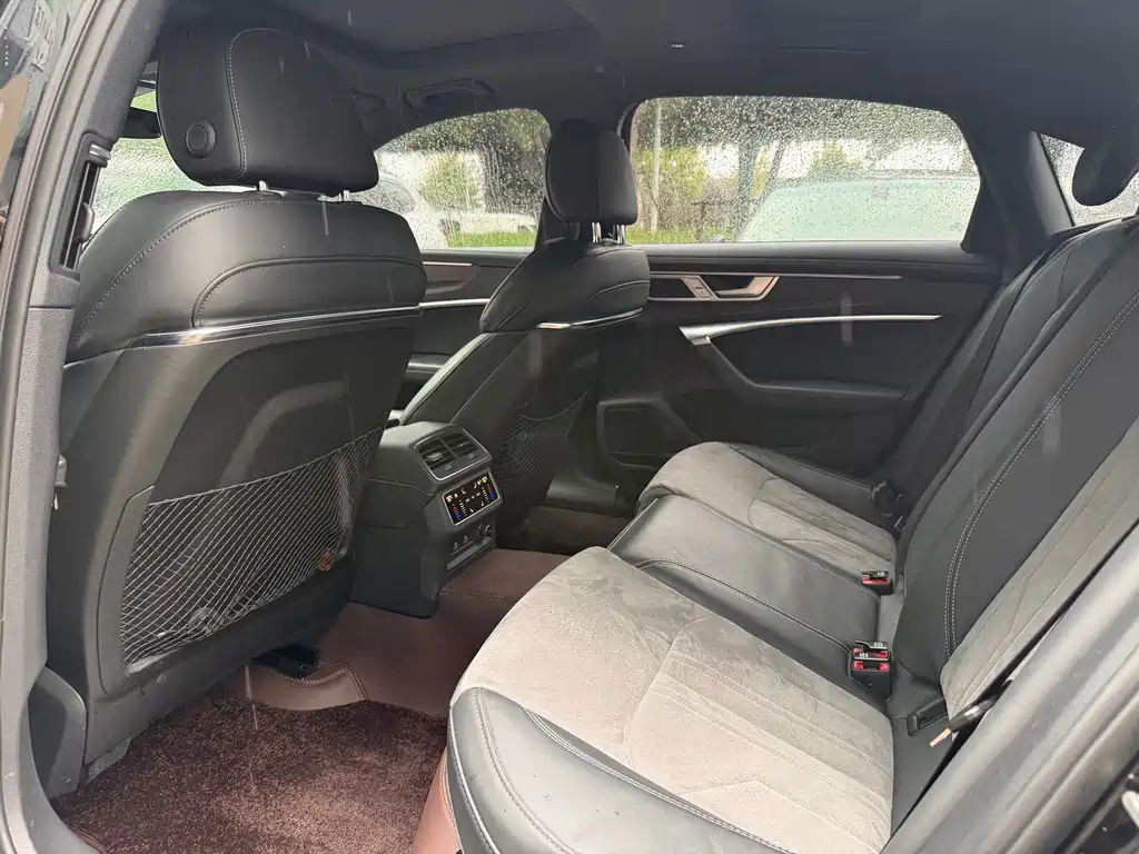 Audi A6L 2023