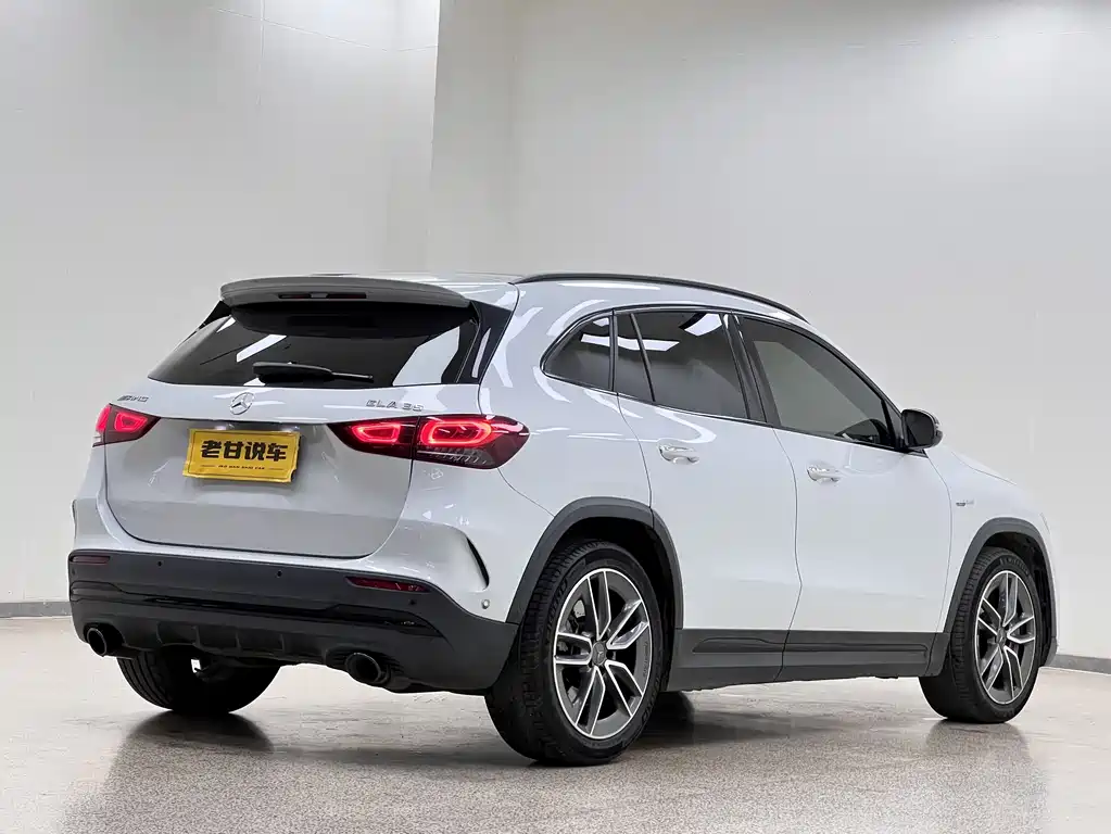 Mercedes-Benz GLA AMG 2021 — фото 8