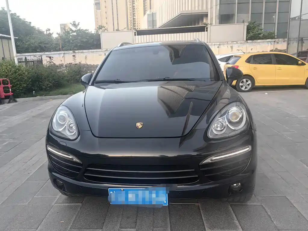 Porsche Cayenne 2014