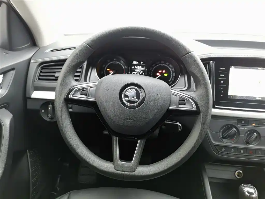 Skoda Kamiq 2021 — фото 11