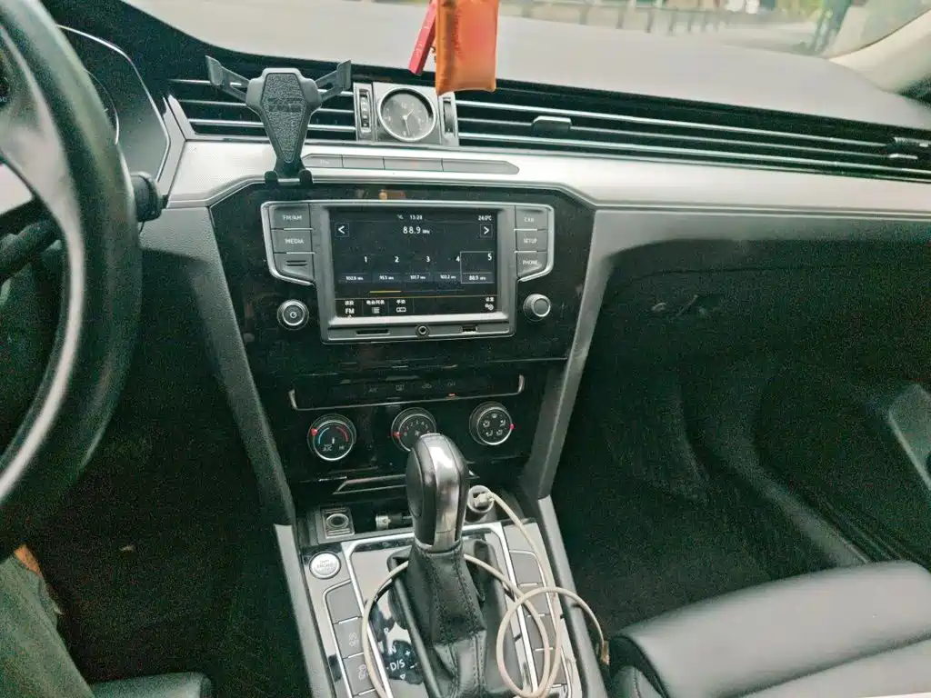 Volkswagen Magotan 2016