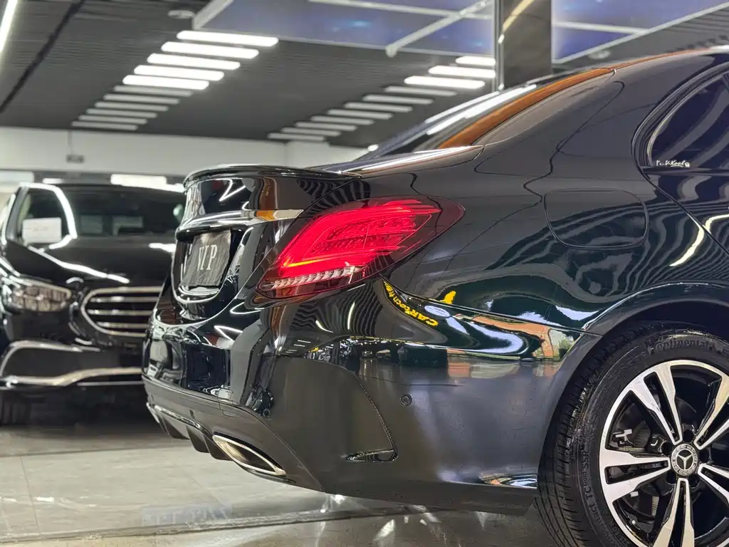 Mercedes-Benz C-Class 2019 — фото 20