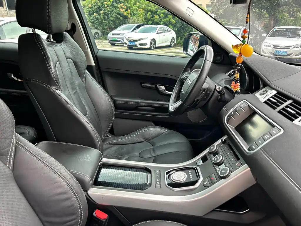 Land Rover Evoque 2013 — фото 36