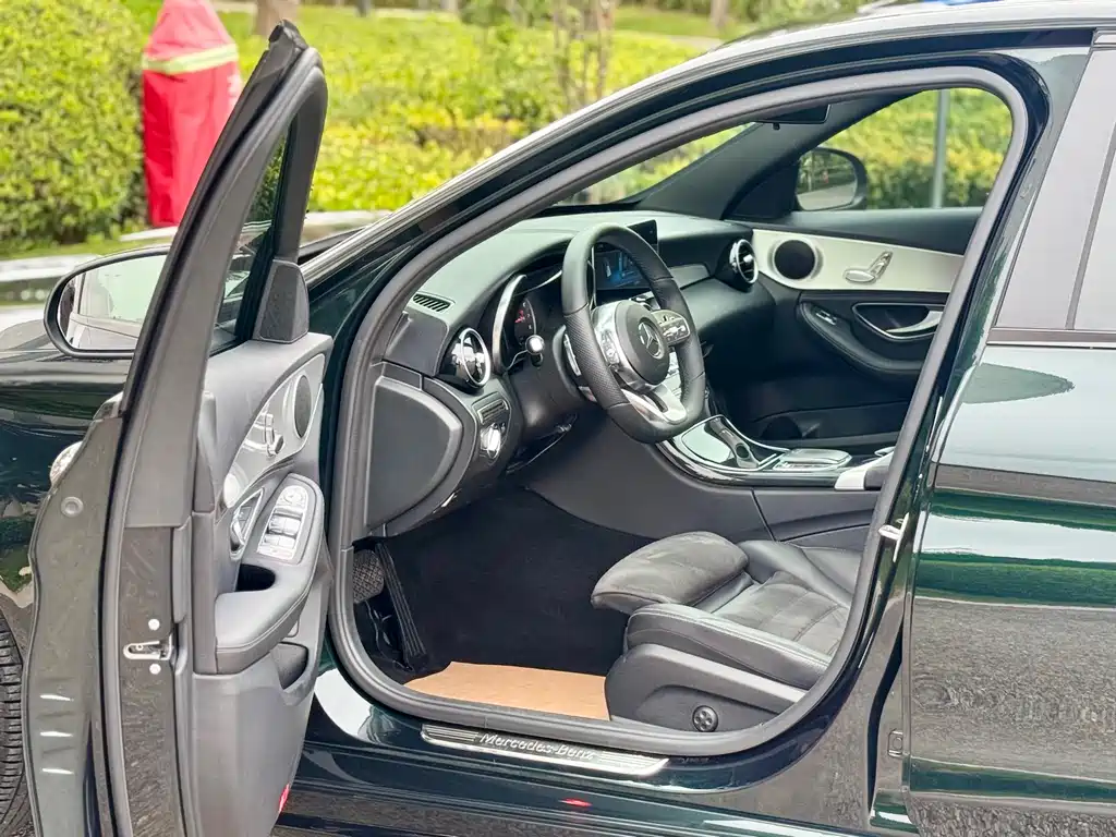 Mercedes-Benz C-Class 2019