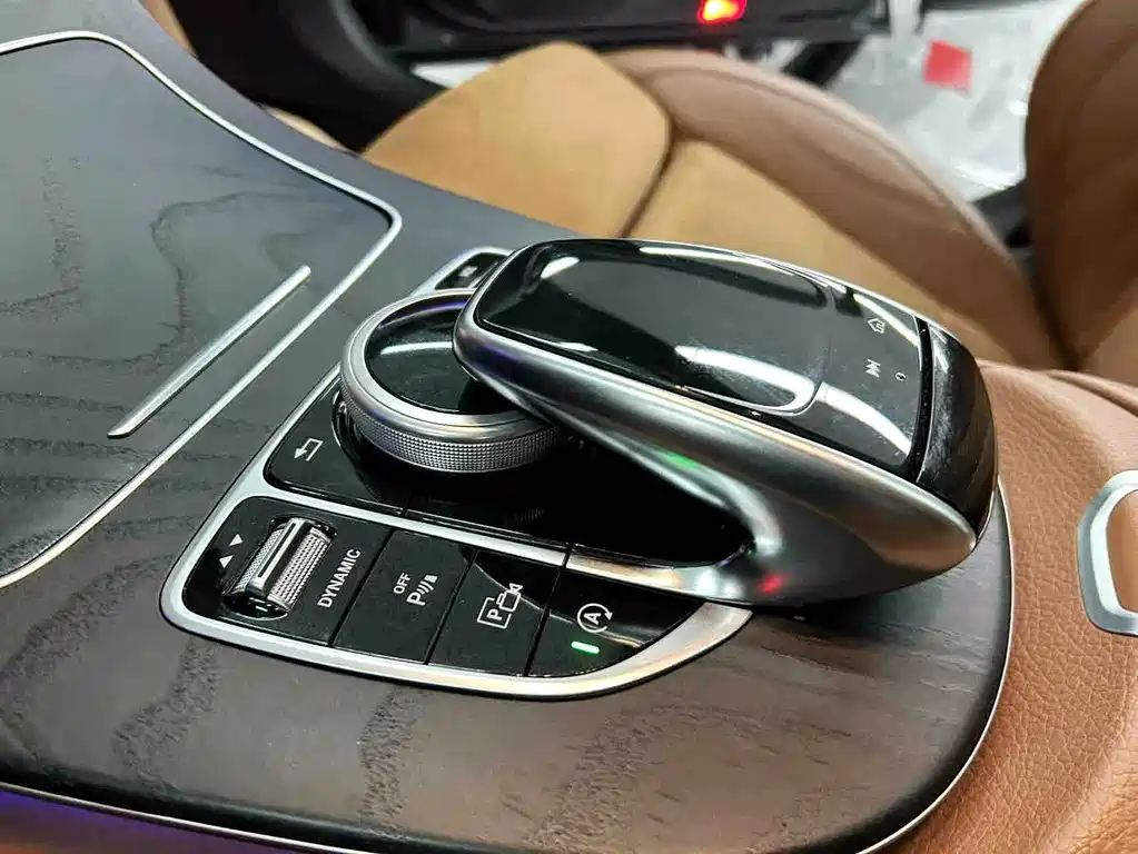 Mercedes-Benz E-Class 2018 — фото 12