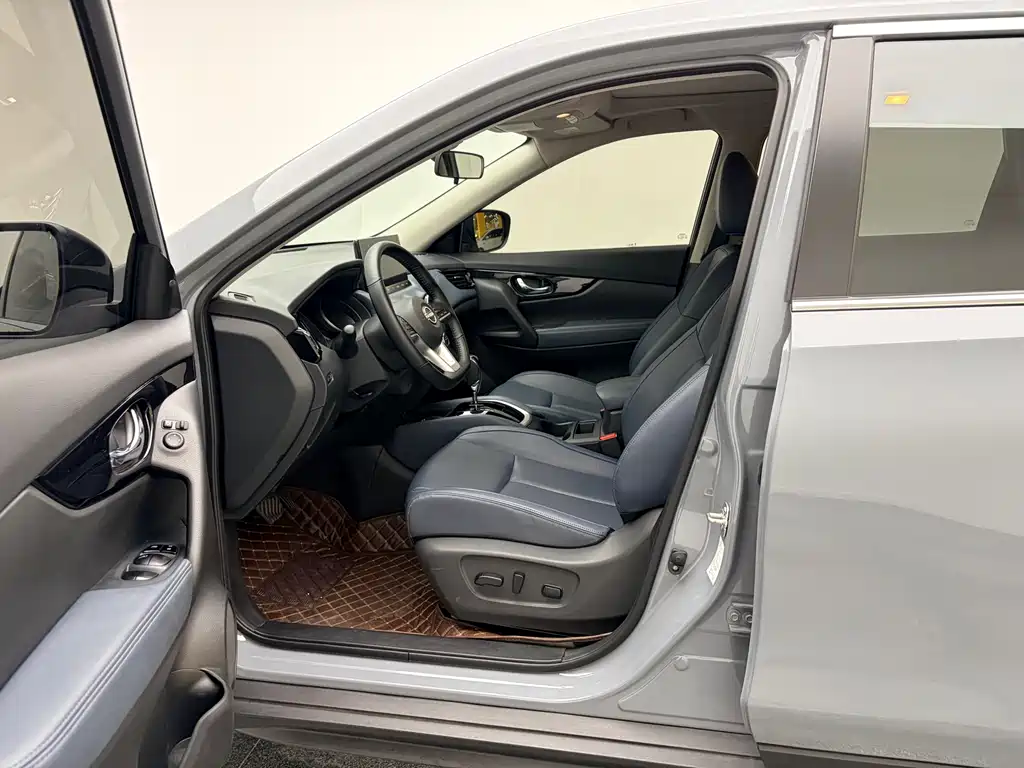 Nissan X-Trail 2025