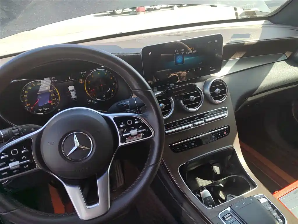 Mercedes-Benz GLC 2020 — фото 14