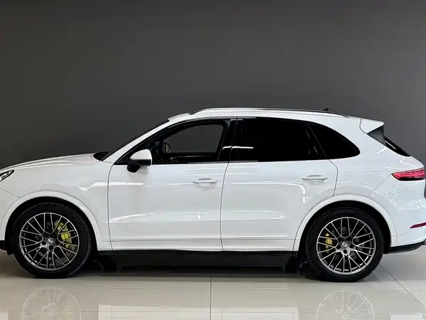 Porsche Cayenne 2020