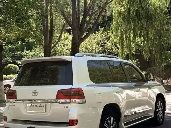 Toyota Land Cruiser 2017