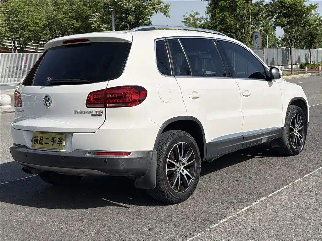 Volkswagen Tiguan 2015 — фото 11