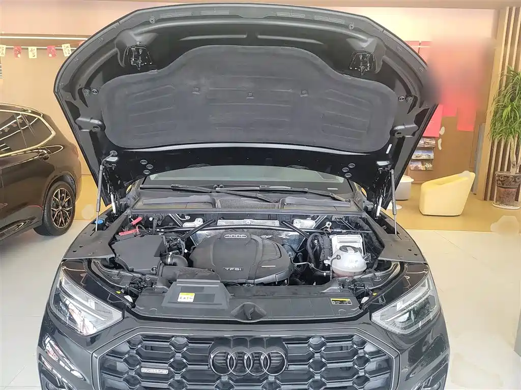 Audi Q5L 2022 — фото 20