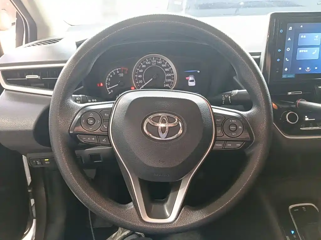 Toyota Corolla 2021 — фото 11