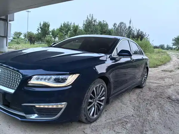 Lincoln MKZ 2020