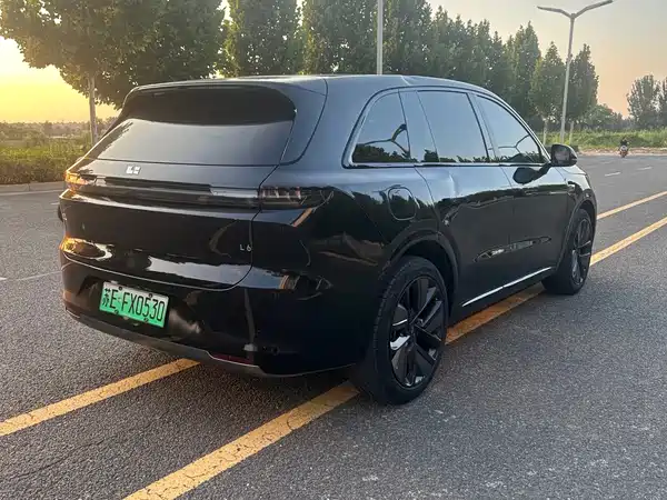 Li Auto L6 2024