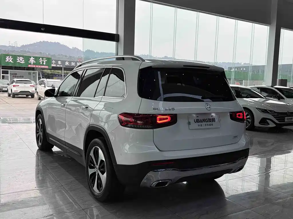 Mercedes-Benz GLB 2023 — фото 6