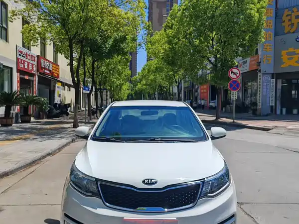 Kia K2 2015