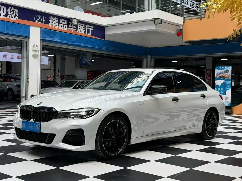 BMW 3 Series 2021
