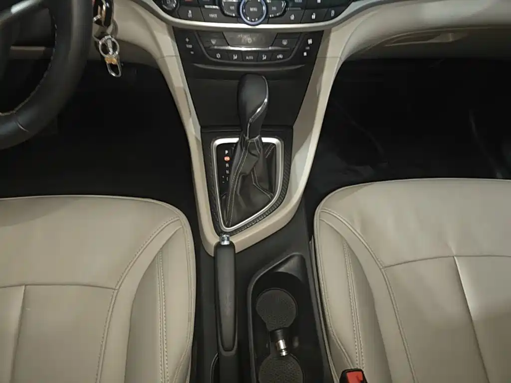 Buick Excelle 2020 — фото 14