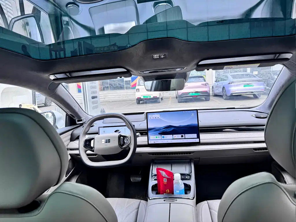 Geely Galaxy Starshine 8 2025 — фото 10