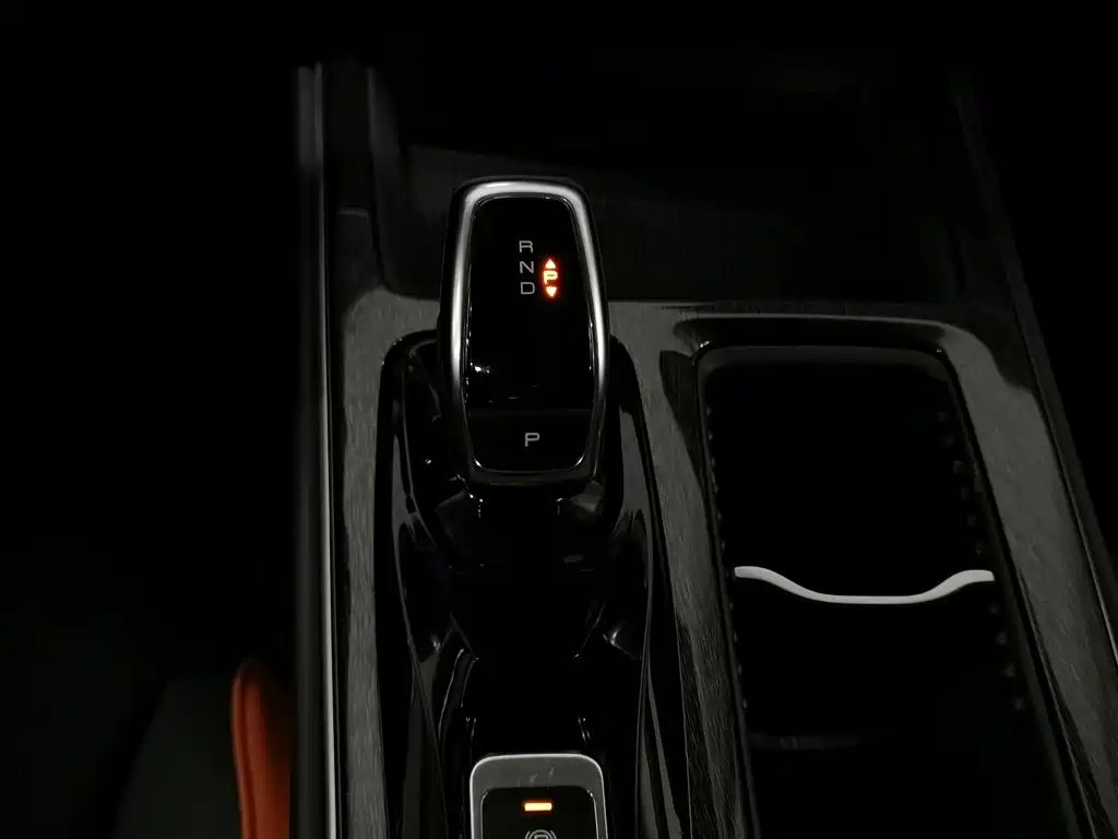 Dongfeng Yixuan MAX 2023 — фото 13