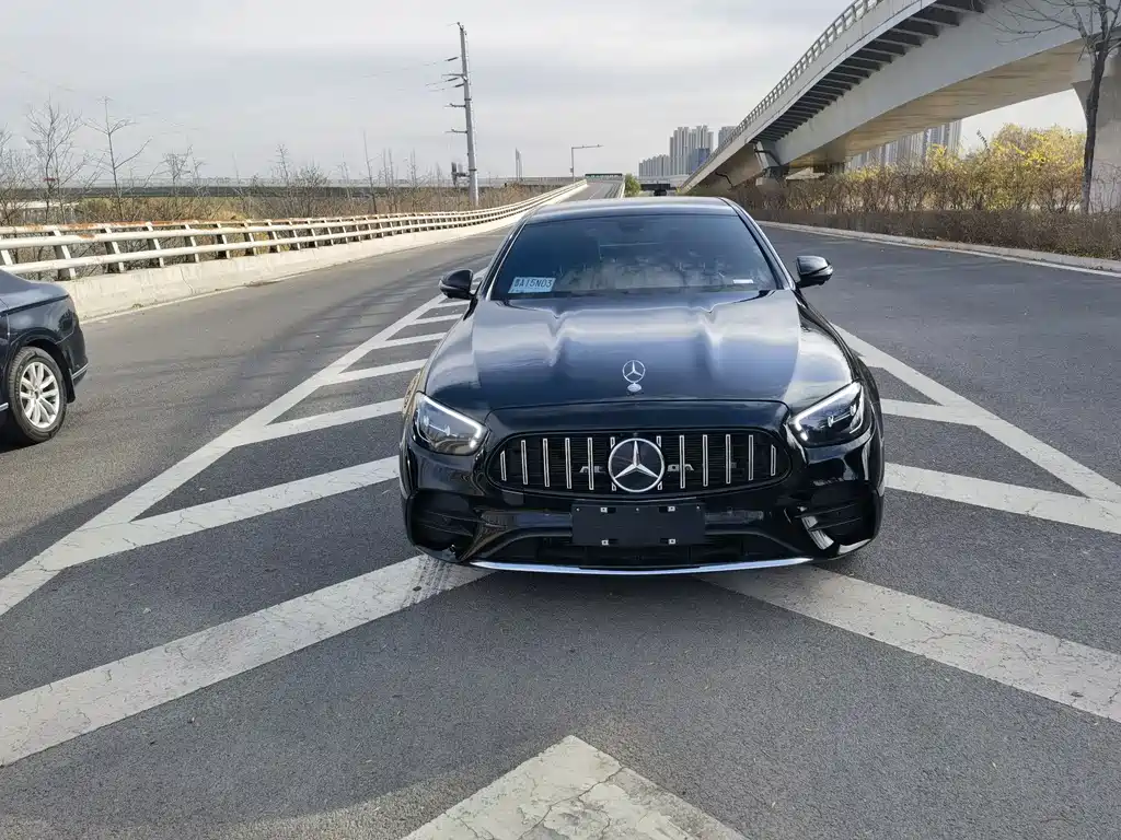 Mercedes-Benz E-Class 2023 — фото 2