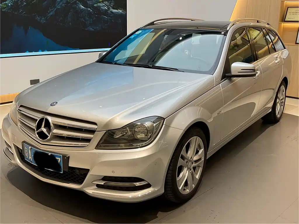 Mercedes-Benz C-Class 2014 — фото 1