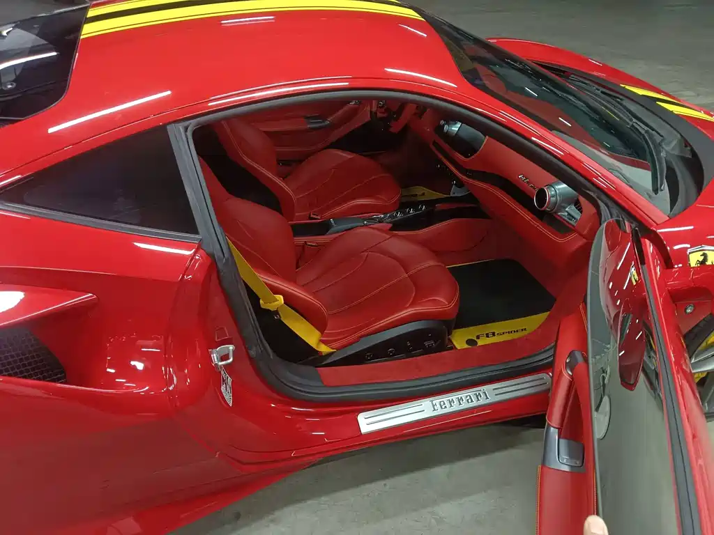 Ferrari F8 2022 — фото 14