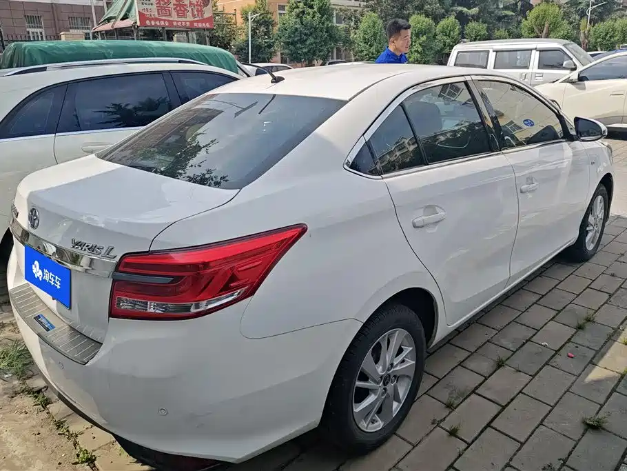 Toyota Yaris L 2017