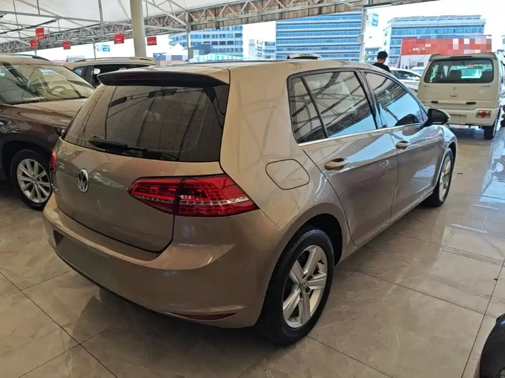 Volkswagen Golf 2016
