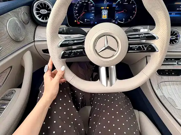 Mercedes-Benz E-Class 2023