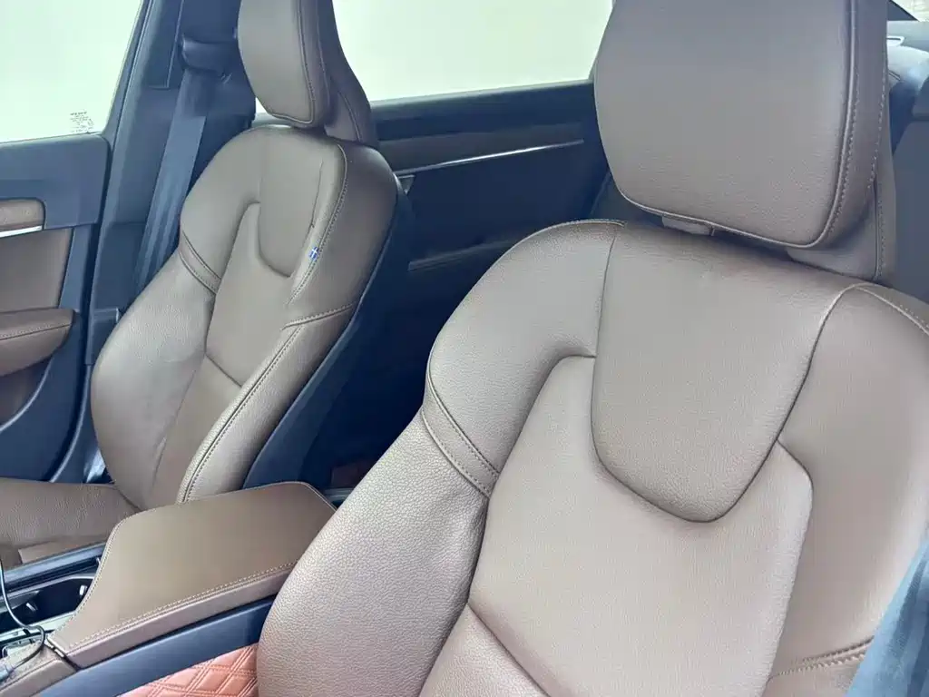 Volvo S90 2023 — фото 16
