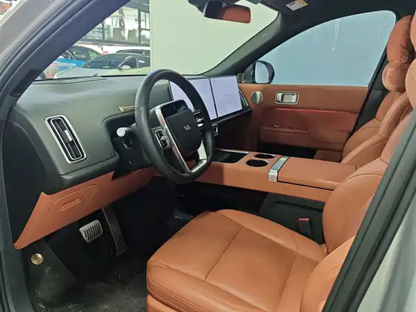 Li Auto L9 2025