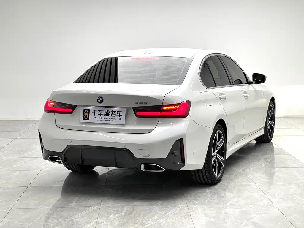 BMW 3 Series 2024