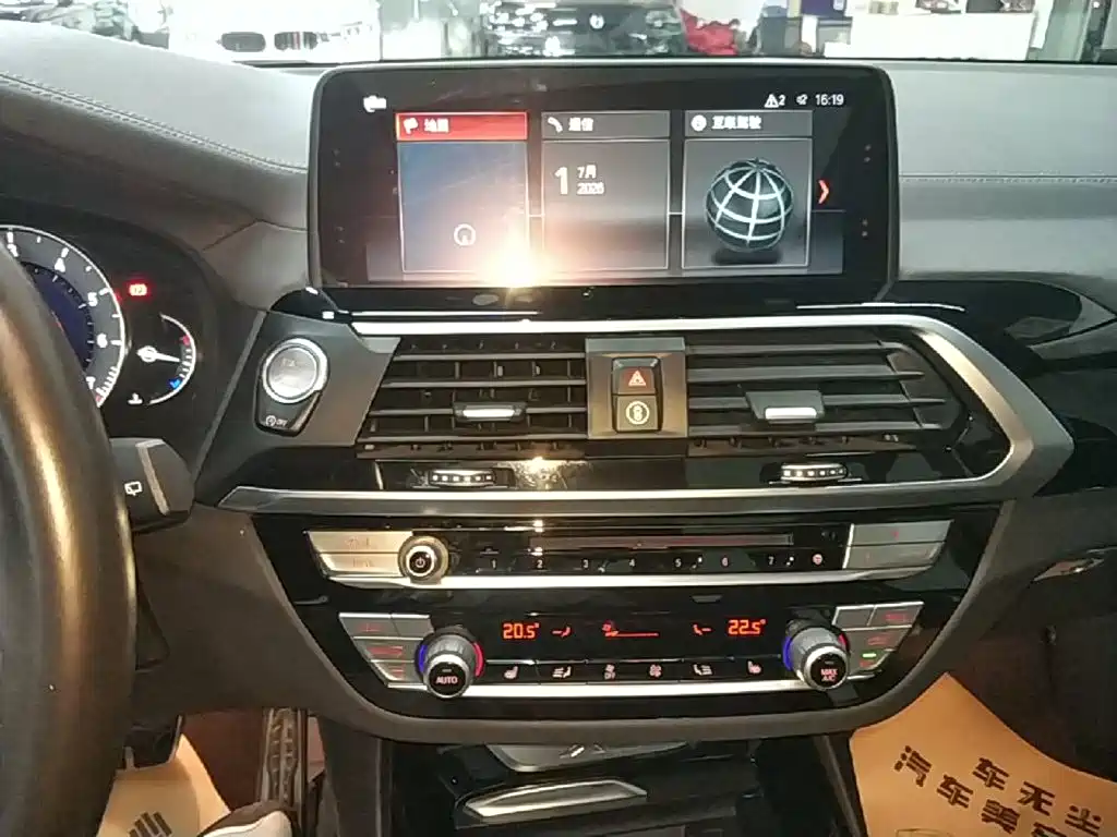 BMW X3 2018 — фото 13