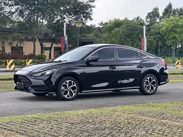 MG MG5 2022