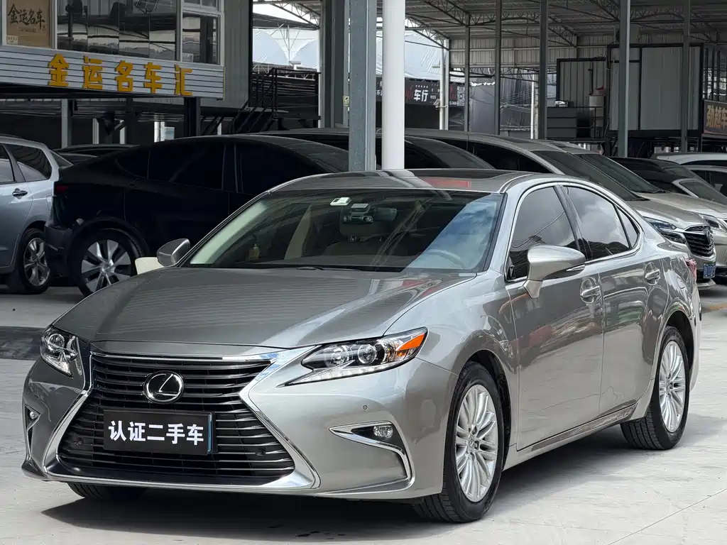 Lexus ES 2015