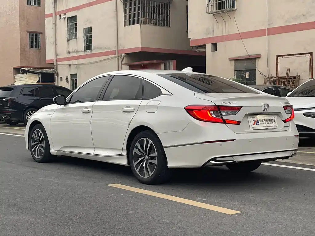 Honda Accord 2020 — фото 19