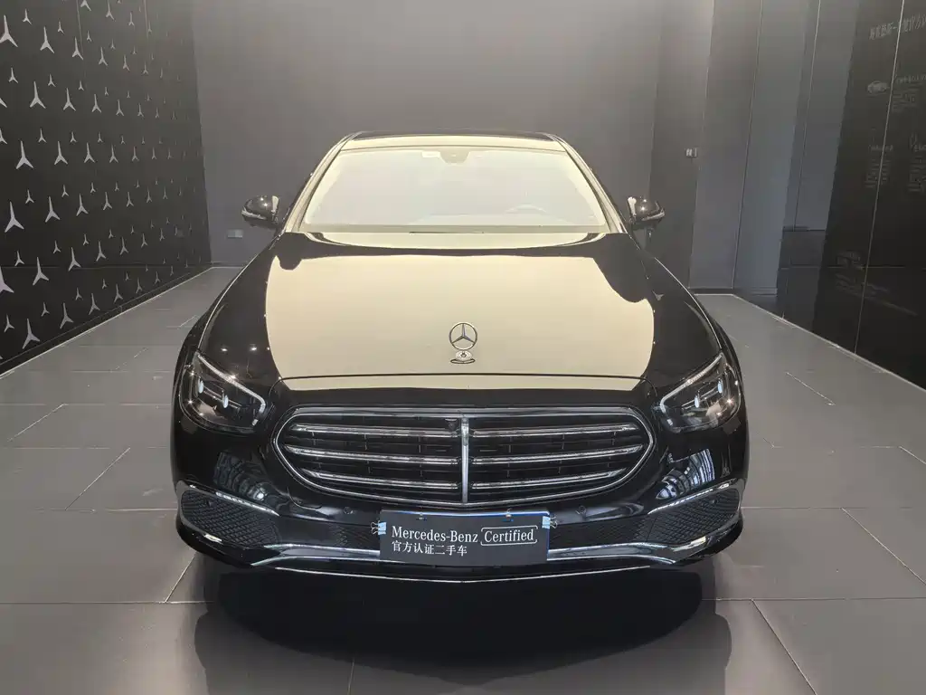 Mercedes-Benz E-Class 2023 — фото 2