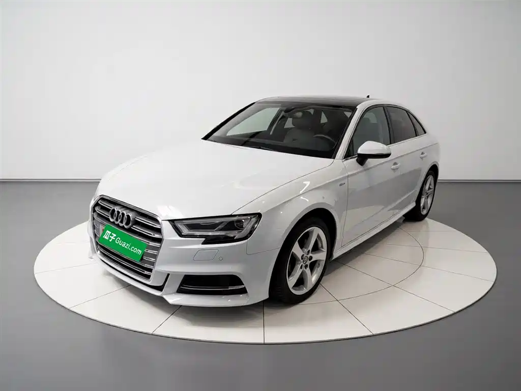 Audi A3 2020 — фото 2