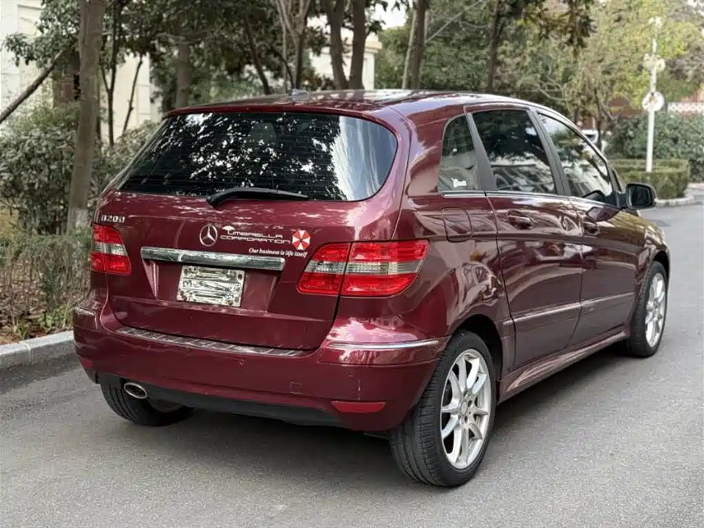 Mercedes-Benz B-Class 2011
