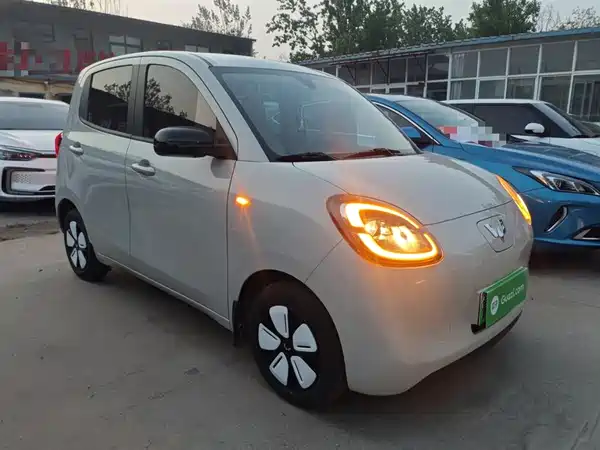 Wuling Hongguang MINIEV 2025