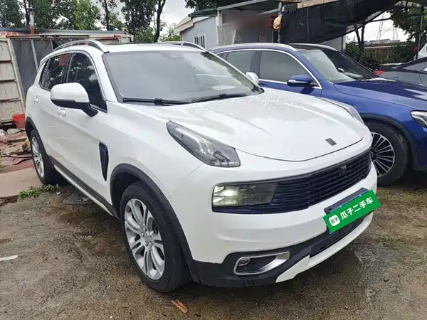 Lynk & Co 01 2020