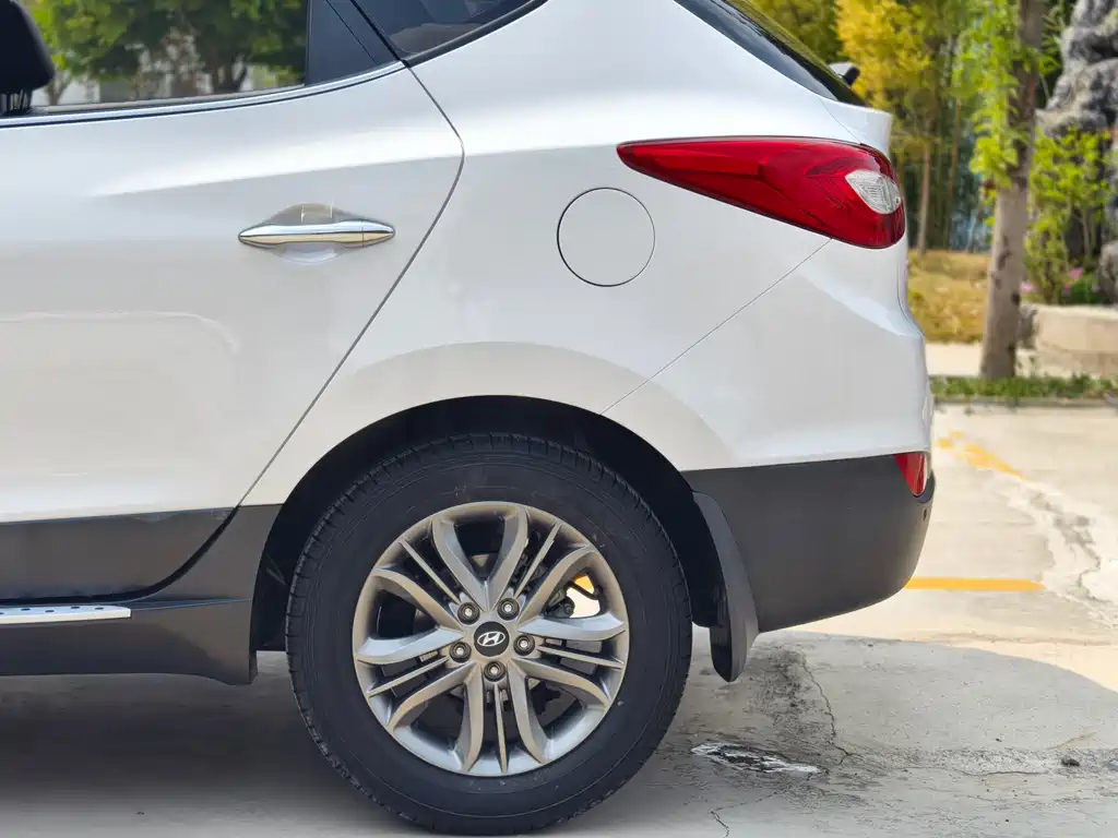 Hyundai ix35 2016 — фото 10