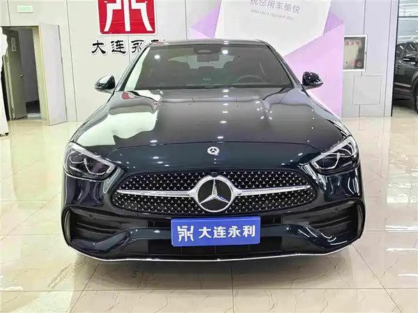 Mercedes-Benz C-Class 2023