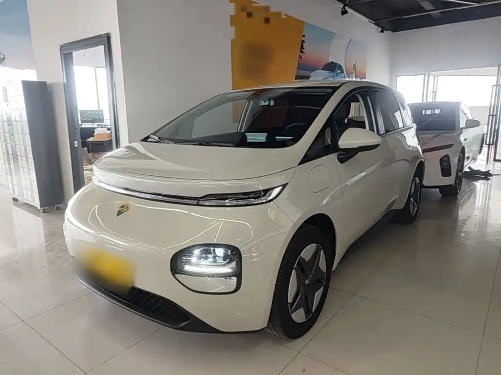 Baojun Clouds 2024